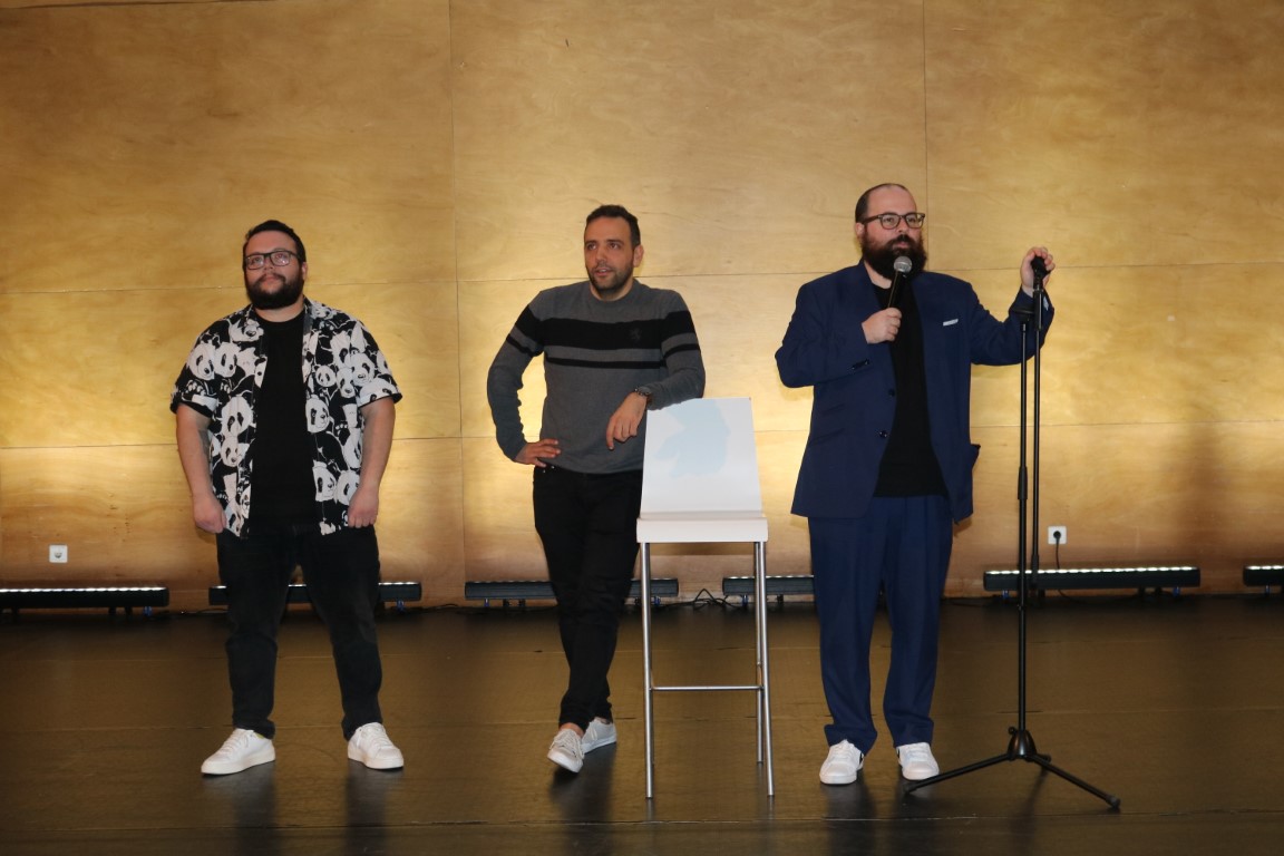 Stand Up Comedy “Rir e Ajudar”